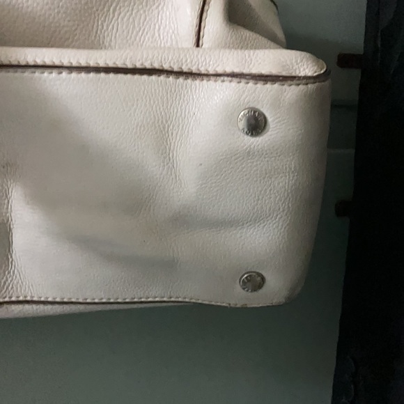 Michael Kors White Leather Bag - Picture 10 of 14
